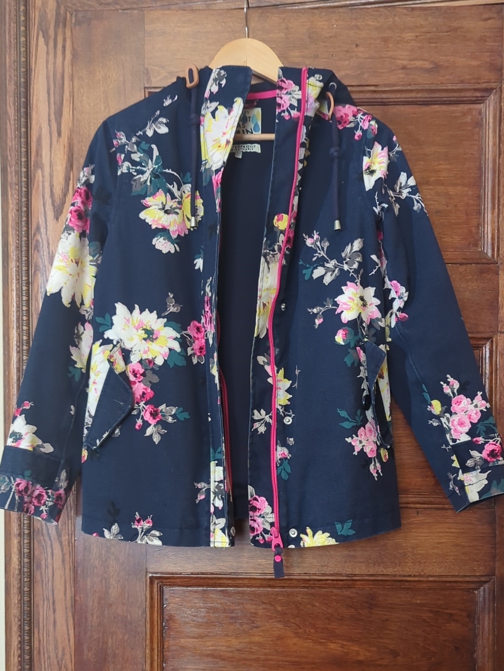 Joules Right as Rain Hooded Floral Rain Jacket Navy Floral Hot Pink Zip Size 4